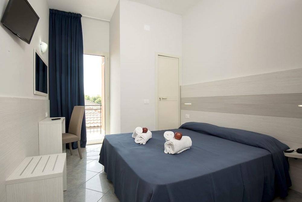 Hotel Hotel Scarlet
