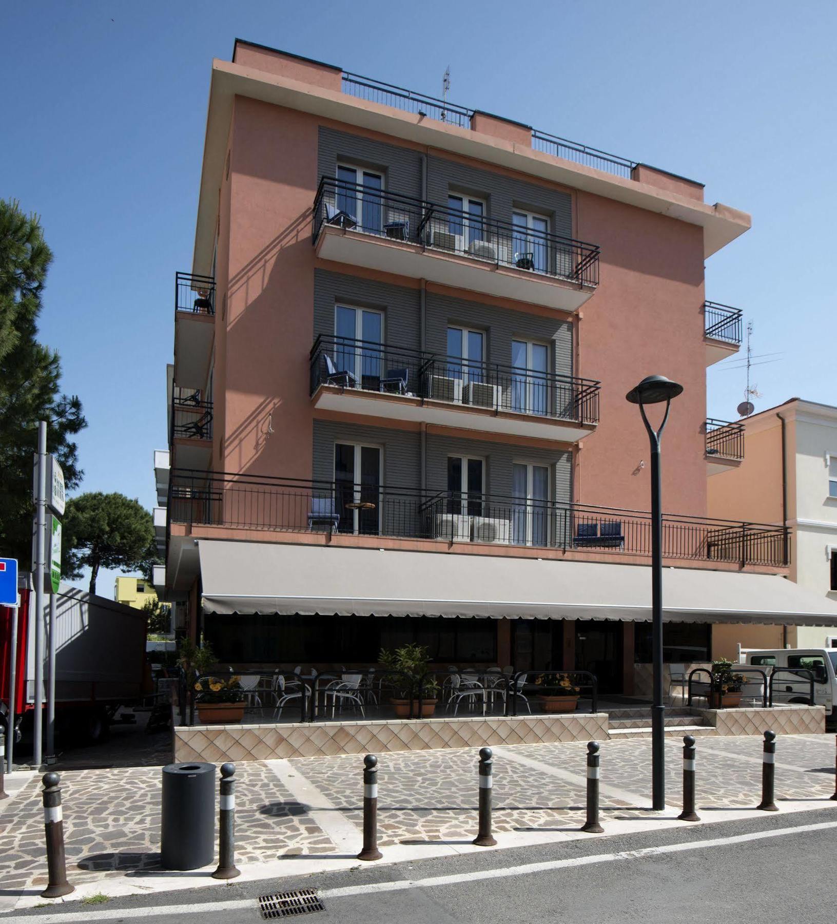 Hotel Scarlet 3* Rimini